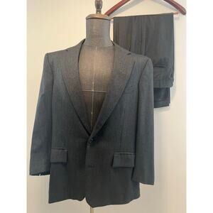 Vintage Bespoke 2 Piece Suit Gray Herringbone Size 44 34 JP